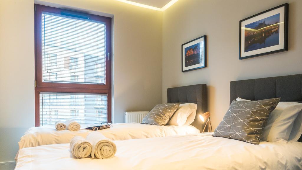 City Center - Riverside By Apartmore Gdańsk Extérieur photo